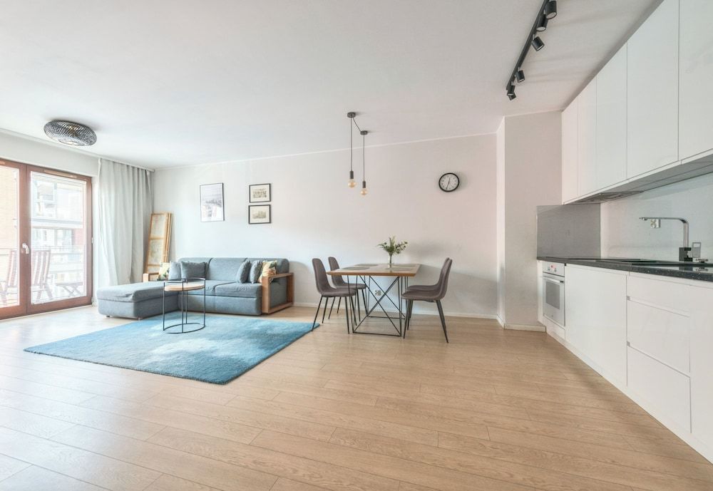 Aura 39 by Grand Apartments Comfort Apartment, Balcony 10