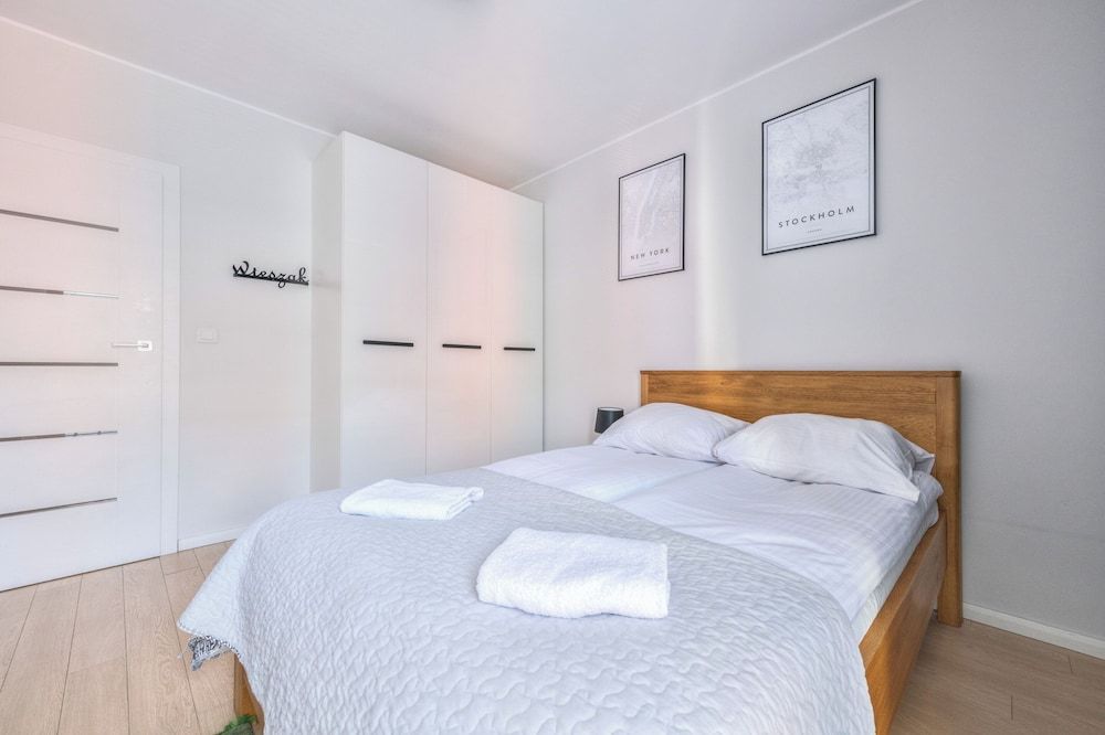 Aura 39 by Grand Apartments Comfort Apartment, Balcony 12