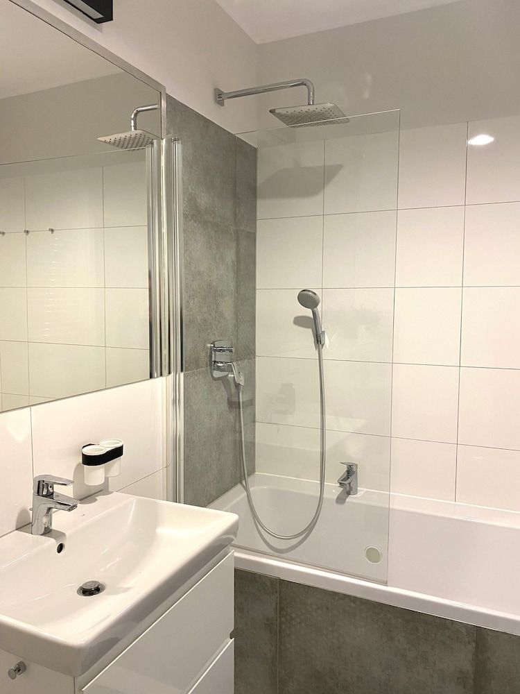 Aura 39 by Grand Apartments Comfort Apartment, Balcony 17