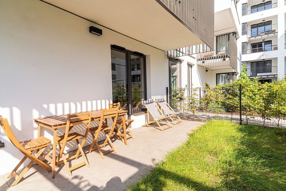 Doki 1555 by Grand Apartments Comfort Apartment, Patio, Garden View 10