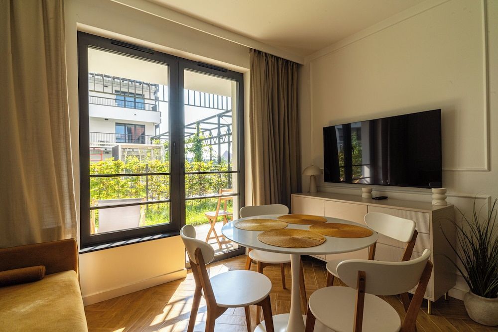 Doki 1555 by Grand Apartments Comfort Apartment, Patio, Garden View 4