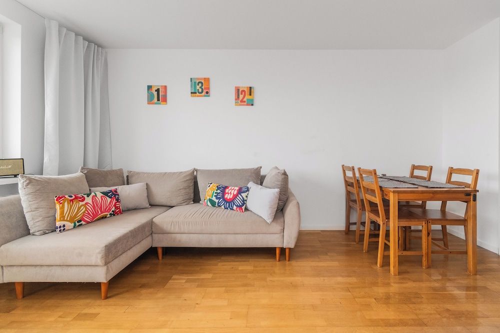 Comfort Apartment, Balcony, City View