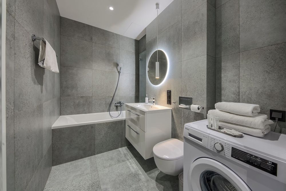 Towarowa Towers Luxury Apartment, Balcony, City View 45