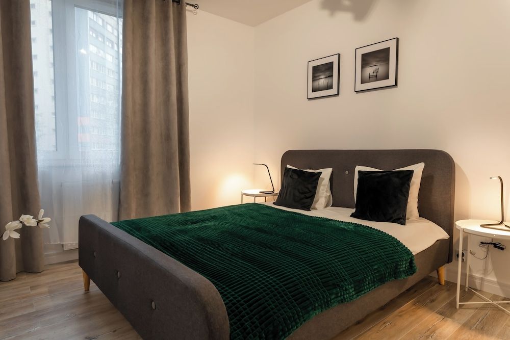 Apartment, Balcony