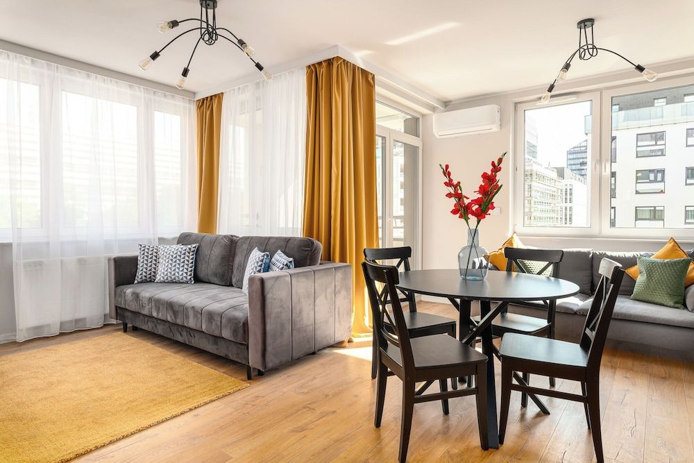 Classic Apartment, Balcony
