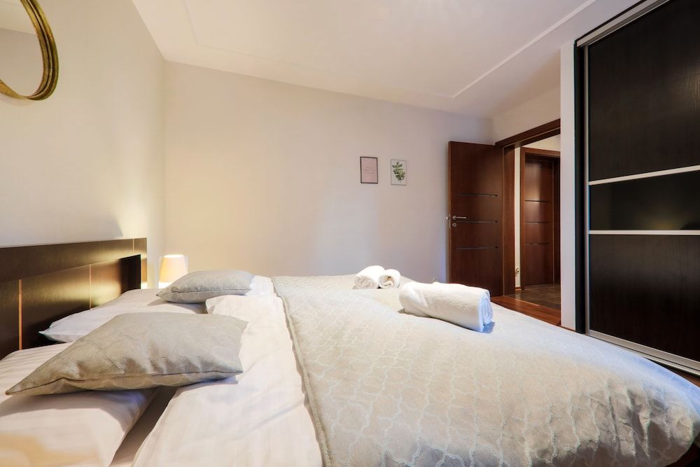 Superior Apartment, 1 Bedroom, Mountain View