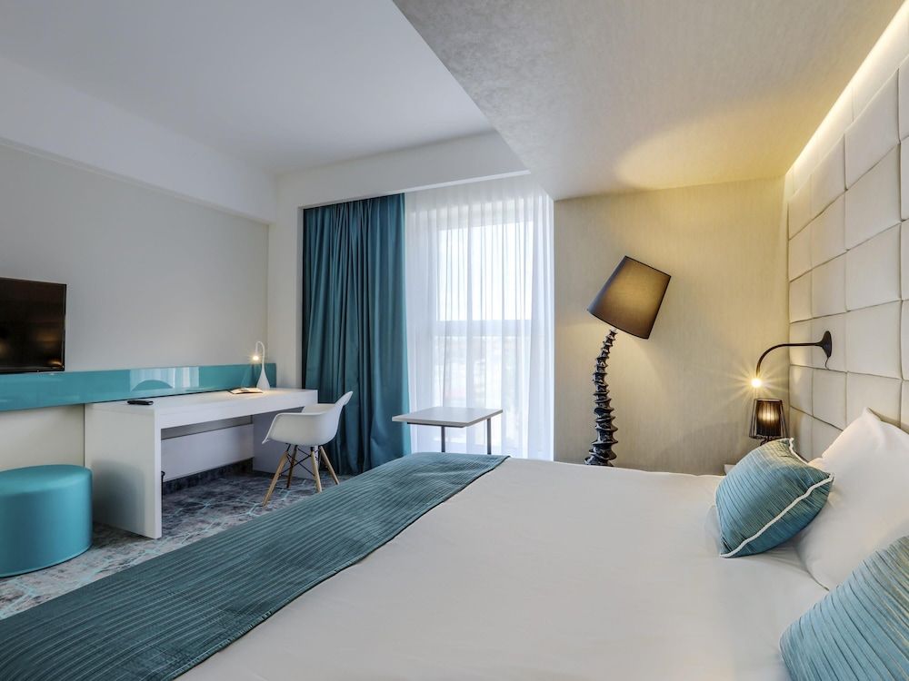 Superior Room, 1 King Bed with Sofa bed