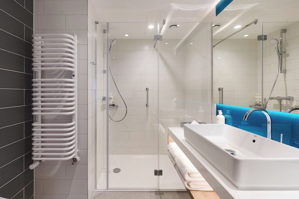 Holiday Inn Express Lublin by IHG Suite, 1 Queen Bed with Sofa bed 3