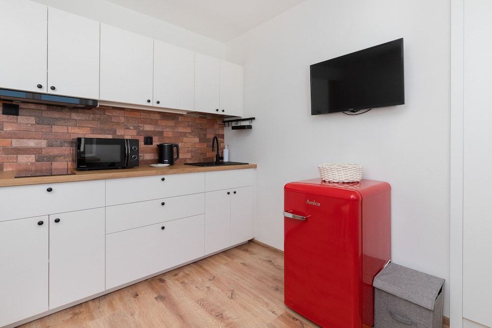 Cosy Studio 3 May by Renters