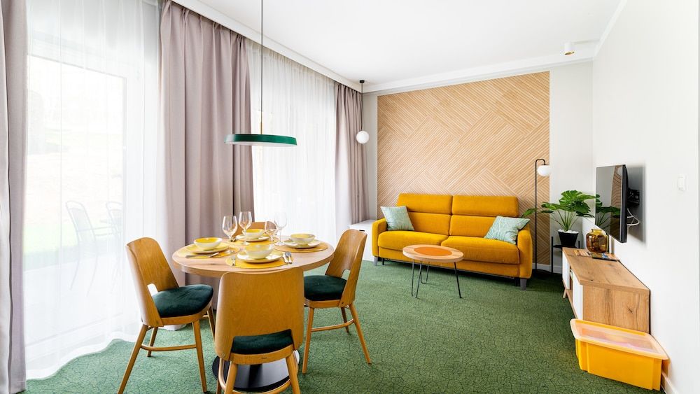 Apartment (14)