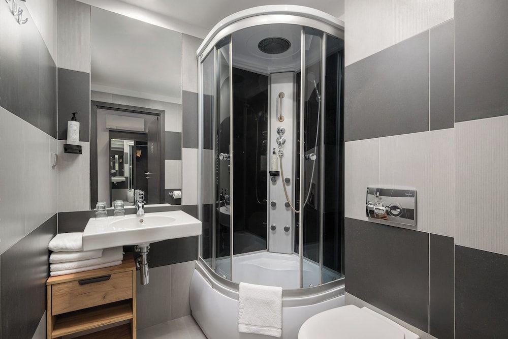 B&B HOTEL Bytom Standard Twin Room 17