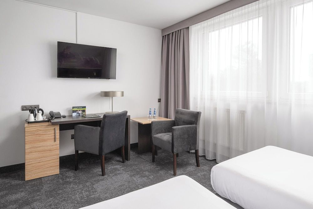 B&B HOTEL Bytom Standard Twin Room 12