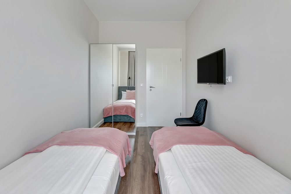 Family Apartment, 2 Bedrooms, Balcony (A44)
