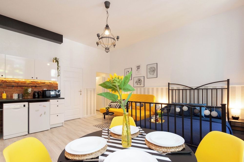 Sydonia Apartments Design Studio 9