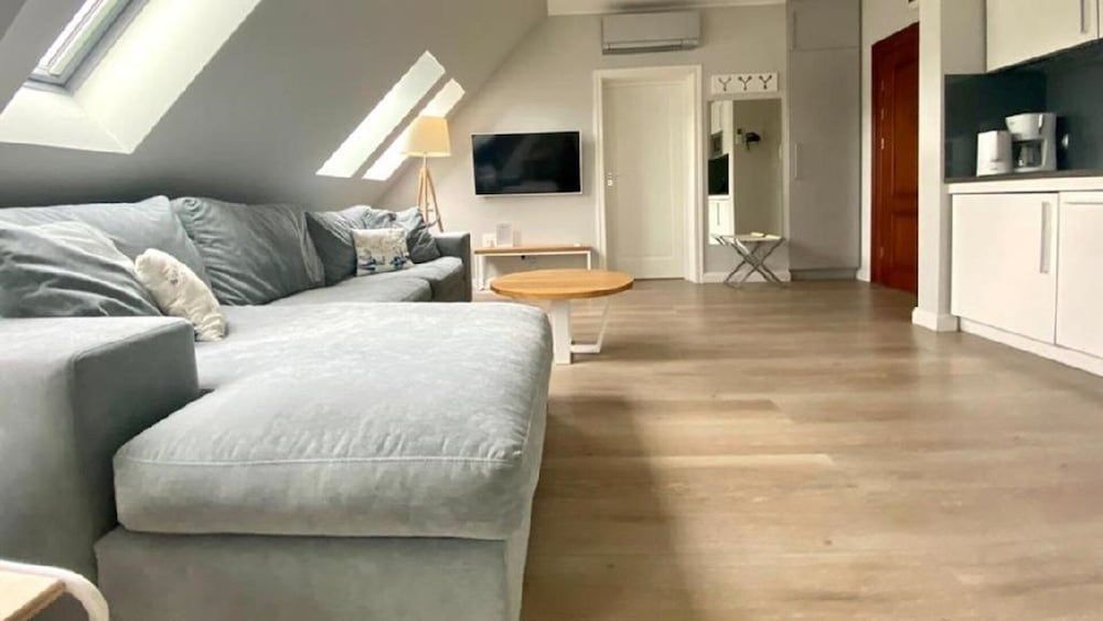 Apartment (17)