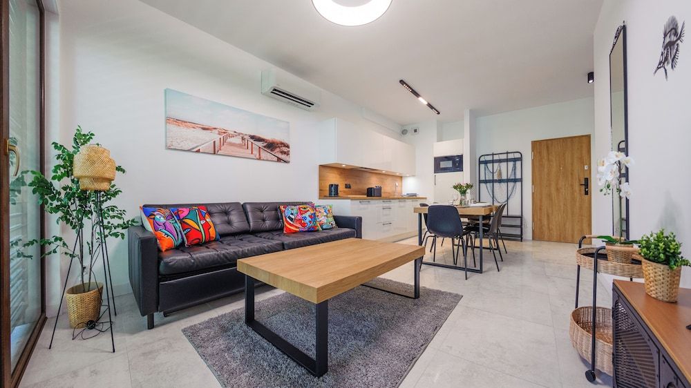 Apartment (3)