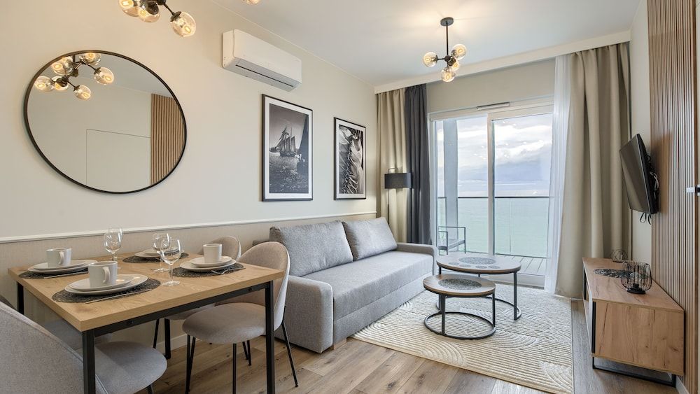 Apartment (418 with sea view)