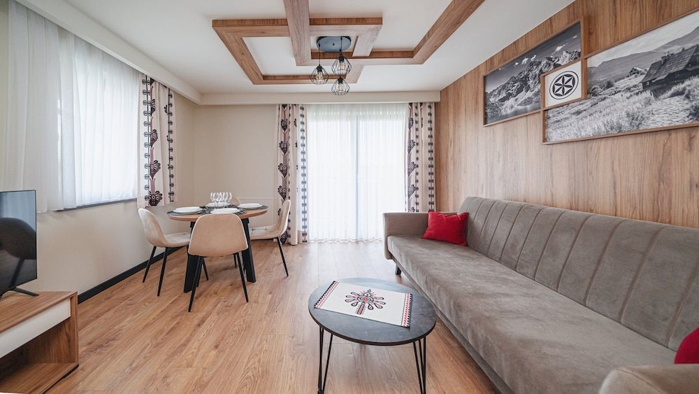 Apartment (L7)