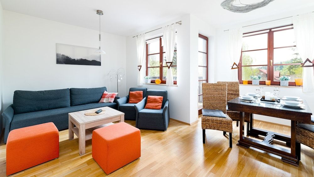 Apartment (1B/8)