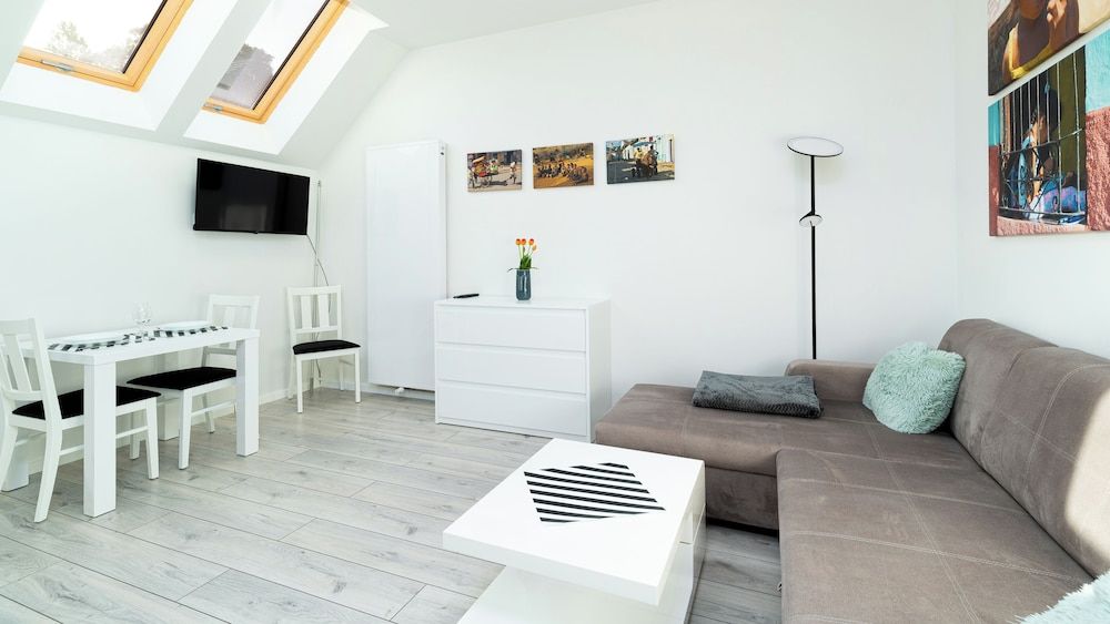 Apartament (18 B)