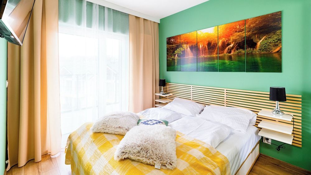 Apartment (8 C)