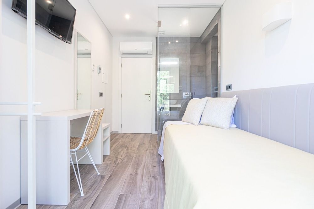 Avenue 41 Guest House Standard Single Room 6