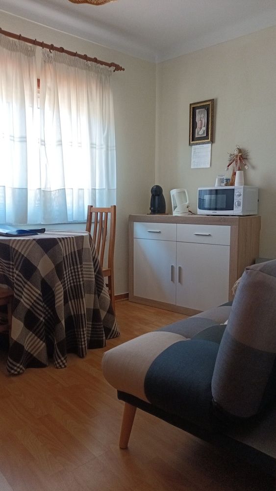 Encosta da Serra Comfort Triple Room 19