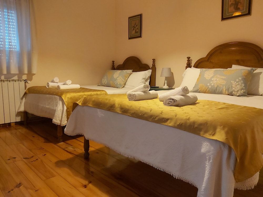 Encosta da Serra Comfort Triple Room 7