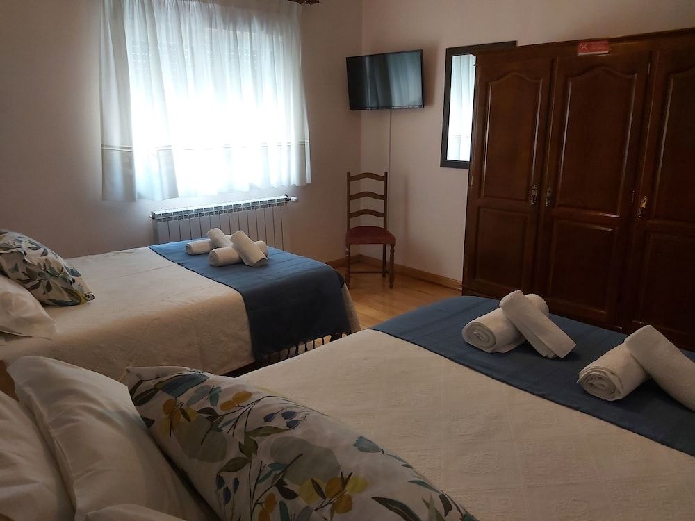 Encosta da Serra Comfort Triple Room 6