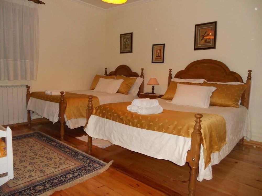 Encosta da Serra Comfort Triple Room 9