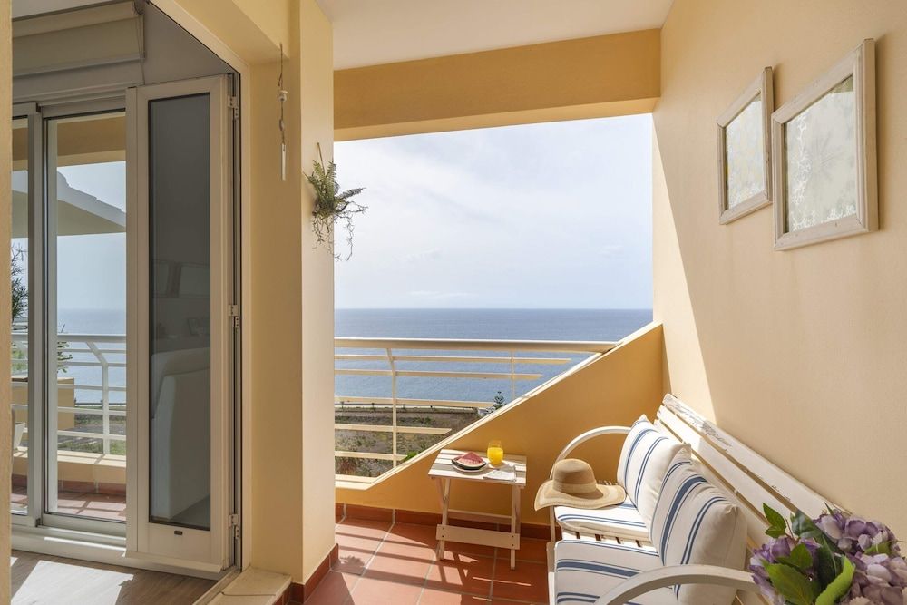 Basic Apartment, Multiple Beds, Sea View
