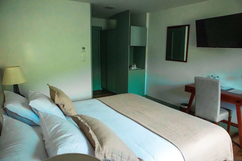 Franco da Serra Country House Classic Double or Twin Room 13