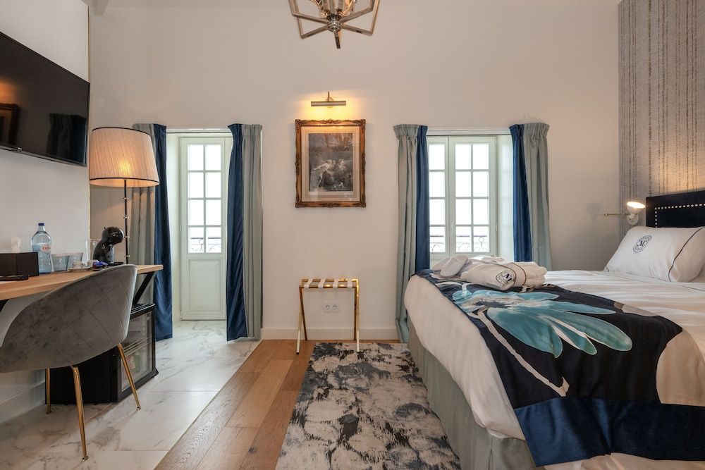 Dona Maria Hotel Deluxe Suite 3
