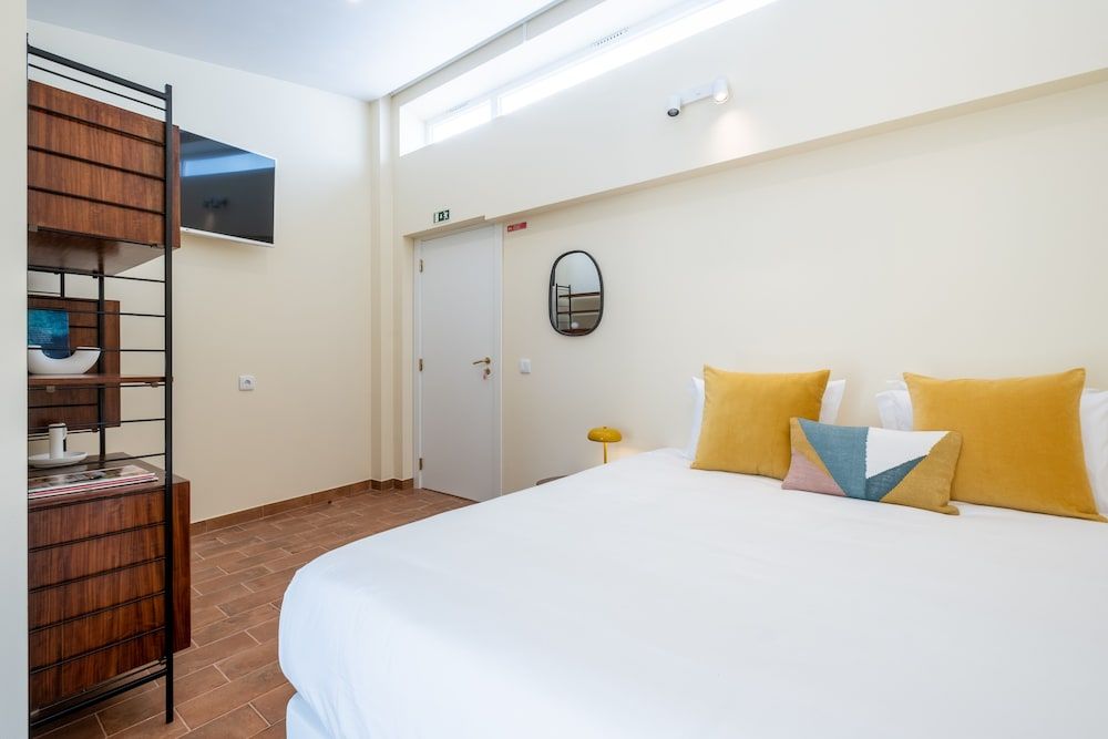 CASASUPERTUBOS ÓBIDOS Superior Room 24