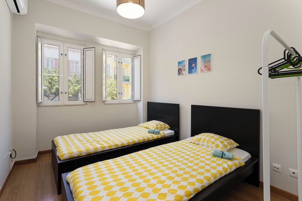 Lemon Hostel Faro Twin Room 4
