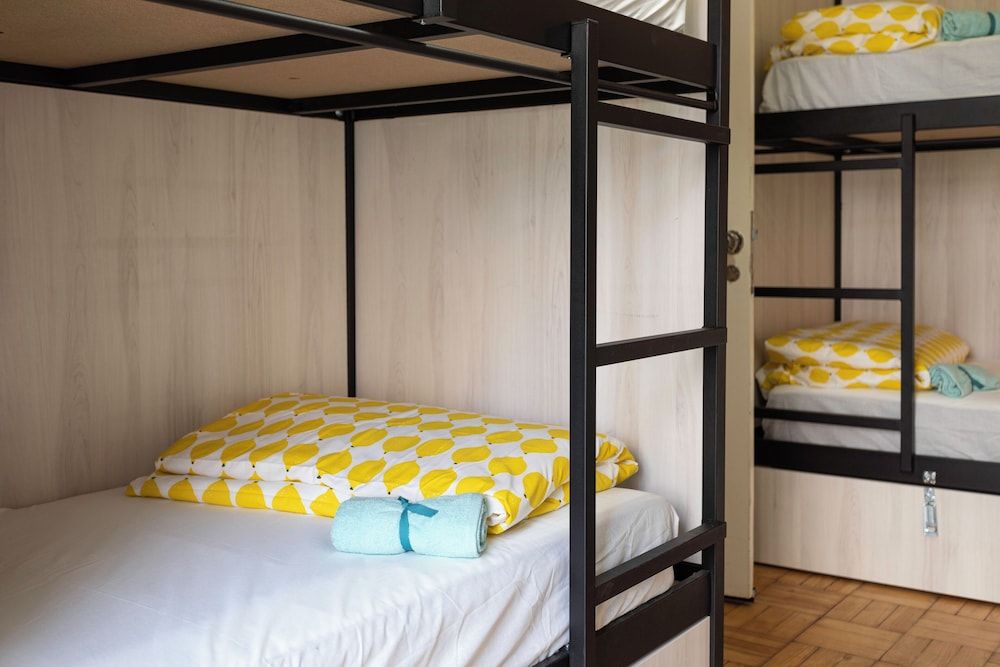 Lemon Hostel Faro Standard Shared Dormitory 5