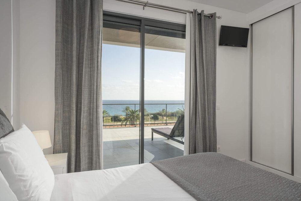 In the Heart of Porto Santo - Casa da Maresia Basic House, Sea View 6