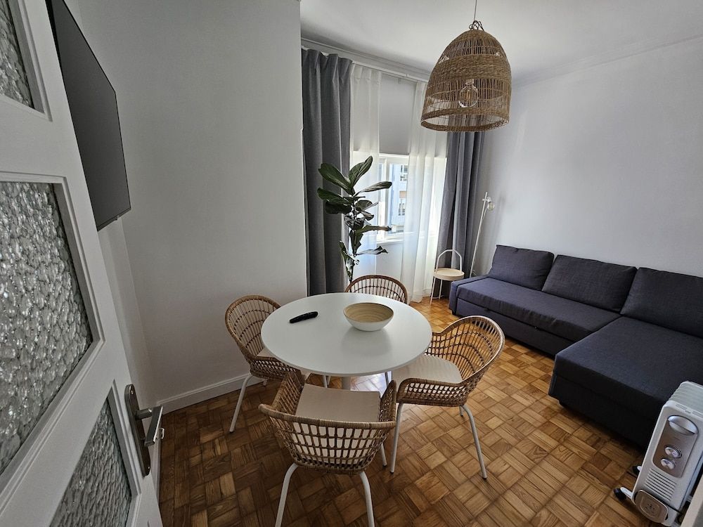 City Apartment, 2 Bedrooms, Balcony