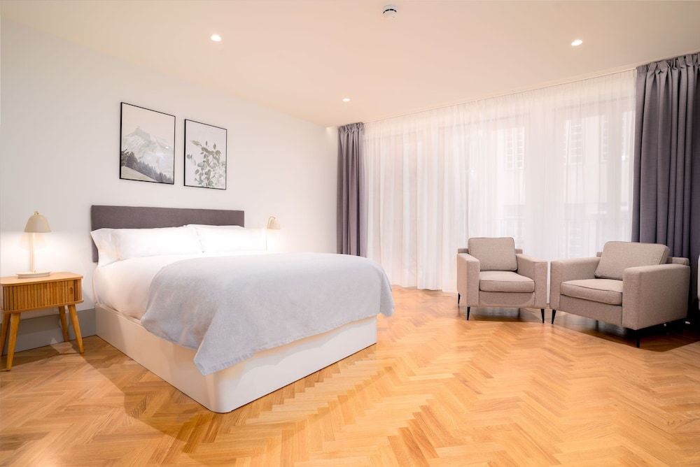 Triplex Apartment with Terrace