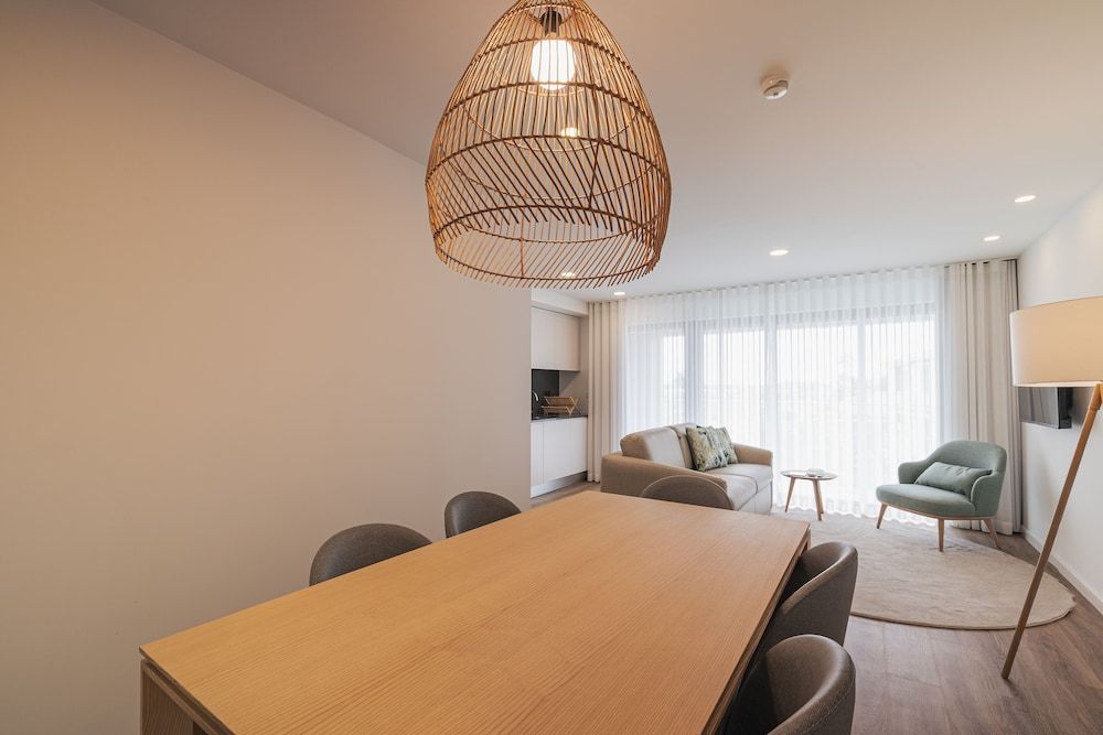 Honeymoon Apartment, Double