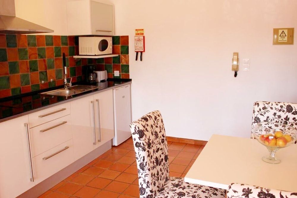 Apartamentos da Vila – Duna Parque Resorts & Hotels Suite, Courtyard View 6