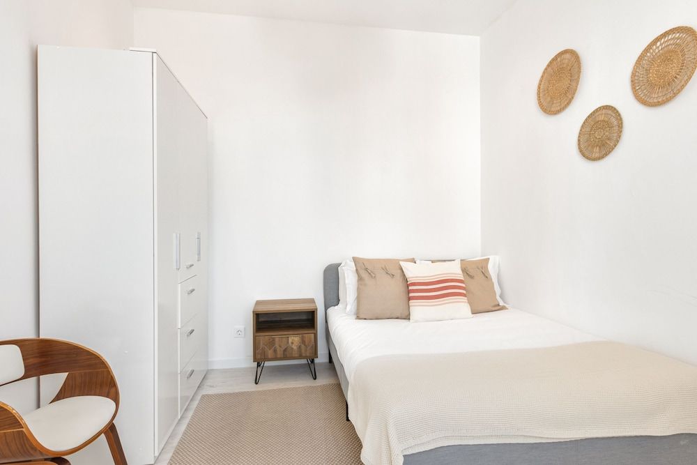 Basic Apartment