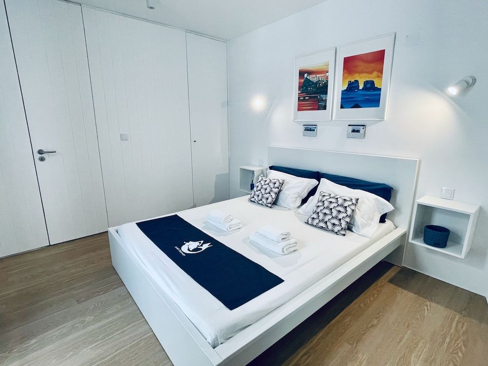 Partenope Hostel and Suites Comfort Double Room, 1 Queen Bed 4