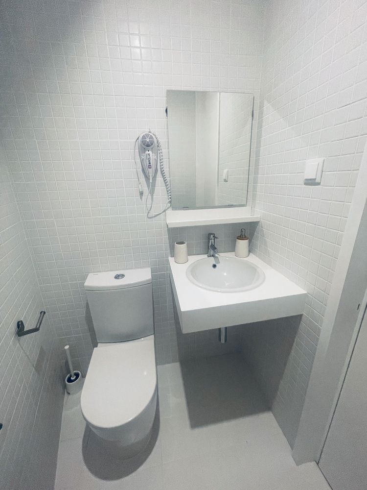 Partenope Hostel and Suites Comfort Quadruple Room 6