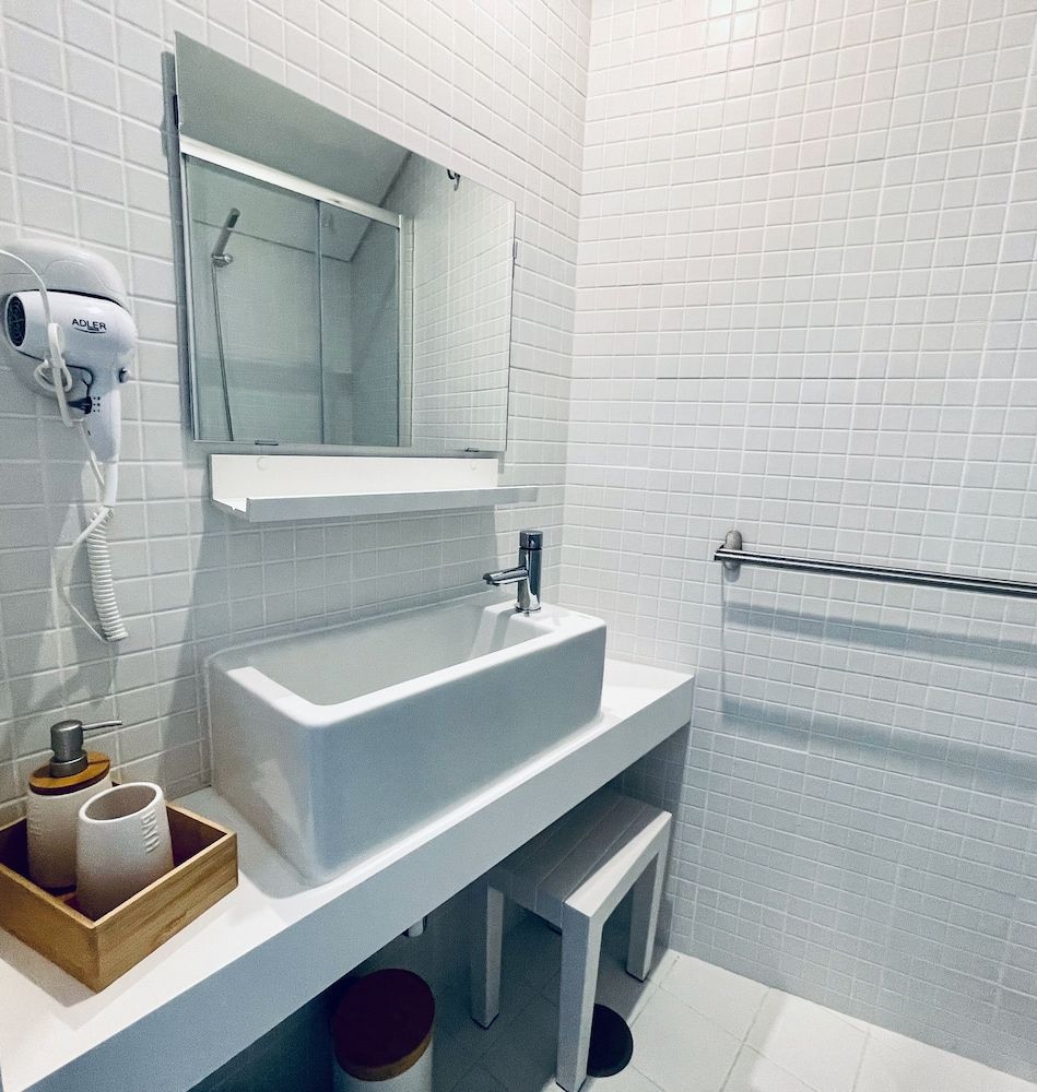 Partenope Hostel and Suites Family Triple Room 3