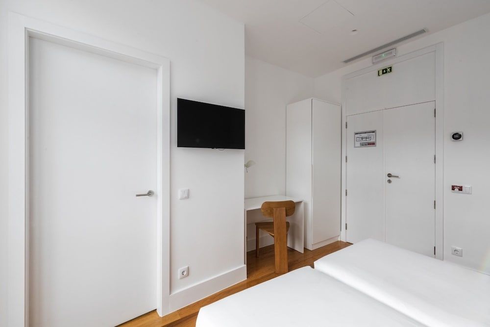 Avenida Viana Boutique Suites Standard Twin Room 2
