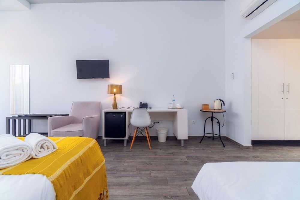 Mercedes Country House Family Double Room, Mountain View 3