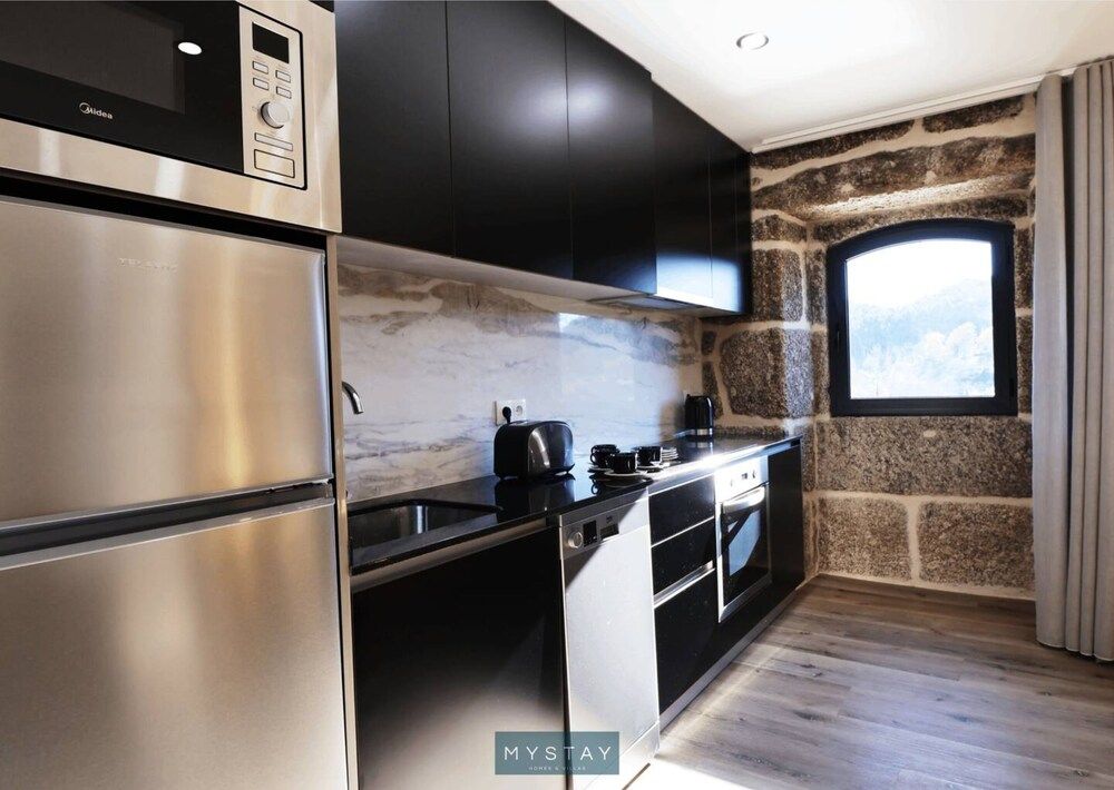 MyStay - Casa d'Henrique Exclusive Apartment, 1 Double Bed with Sofa bed 3