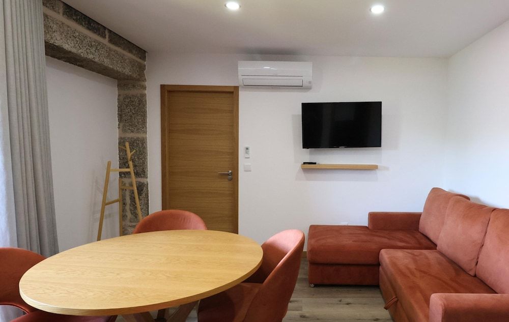 MyStay - Casa d'Henrique Exclusive Apartment, 1 Double Bed with Sofa bed 5