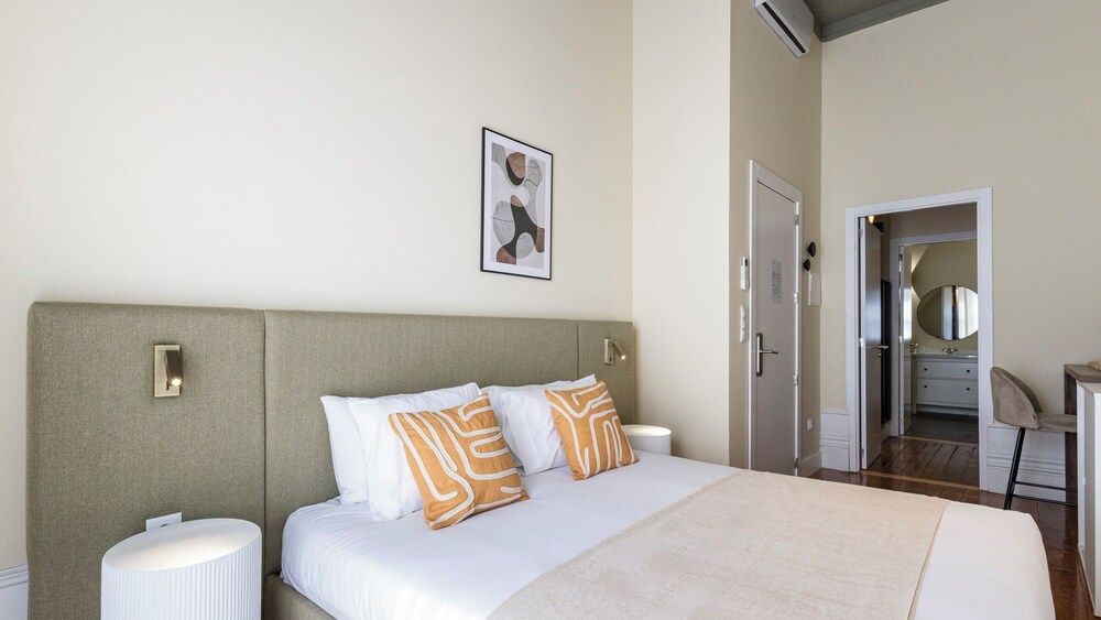 Double Room (2)